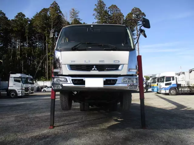 平成30年12月中古増トンクレーン付三菱ふそうファイターの画像34