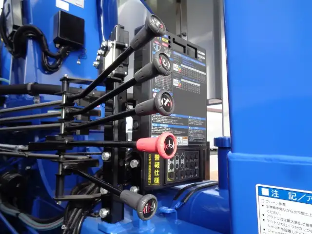 令和05年11月中古大型クレーン付日野プロフィアの画像17