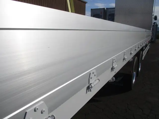 令和05年09月中古大型平ボディ日野プロフィアの画像22