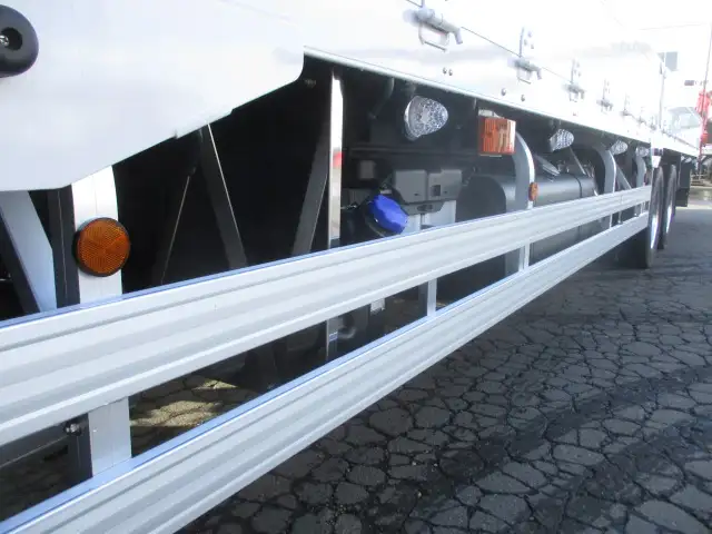 令和05年09月中古大型平ボディ日野プロフィアの画像9