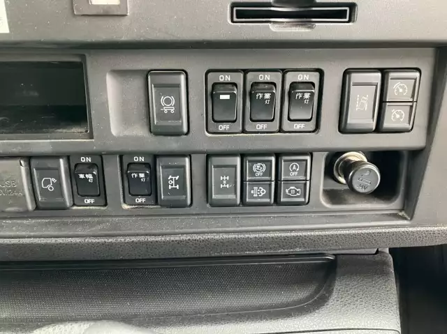 令和02年09月中古大型トラクタヘッドいすゞギガの画像36