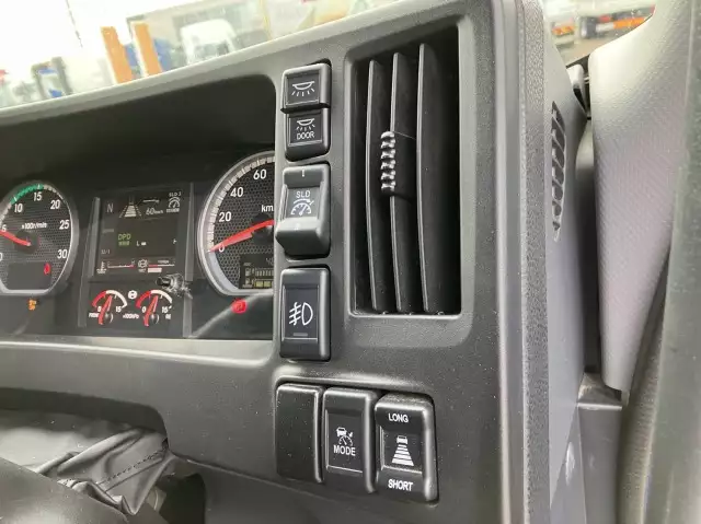 令和02年09月中古大型トラクタヘッドいすゞギガの画像38