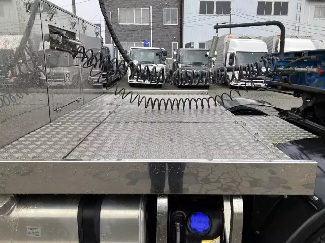 令和02年09月中古大型トラクタヘッドいすゞギガの画像9