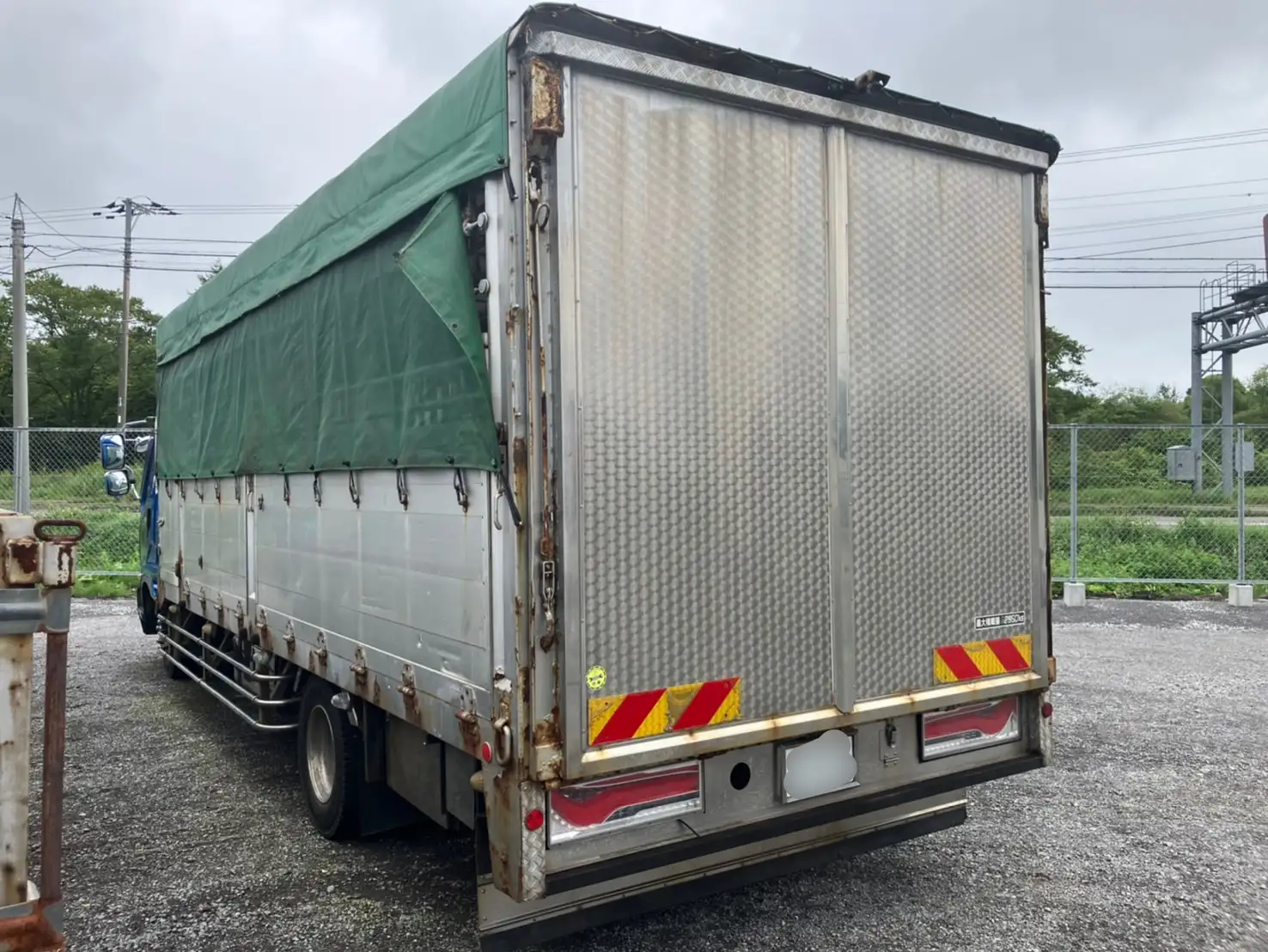 平成10年07月中古中型平ボディ三菱ふそうファイターの画像3