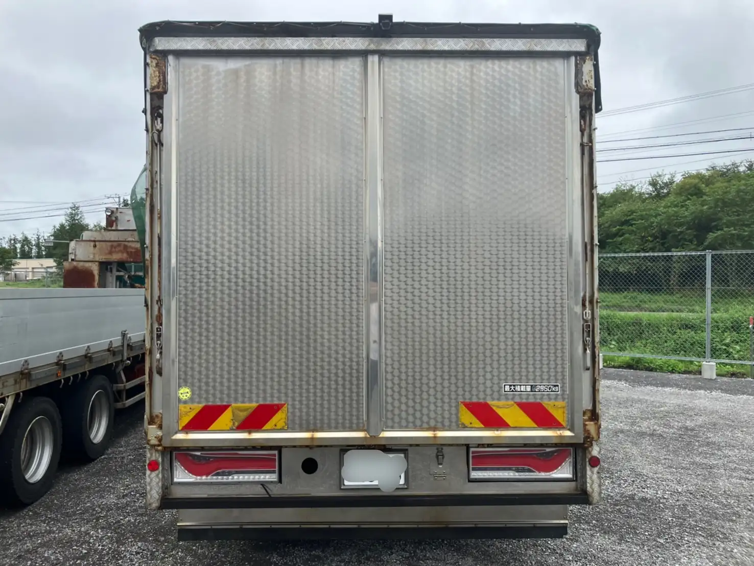 平成10年07月中古中型平ボディ三菱ふそうファイターの画像5