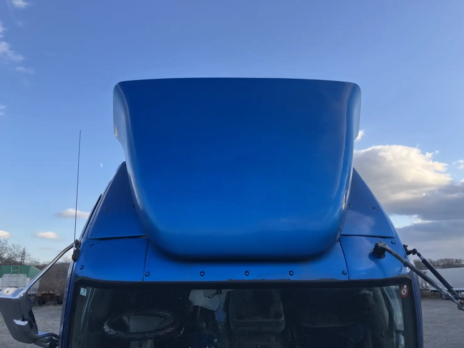 平成10年07月中古中型平ボディ三菱ふそうファイターの画像8