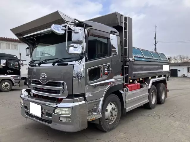 平成18年03月中古大型ダンプ日産UDクオンの画像1