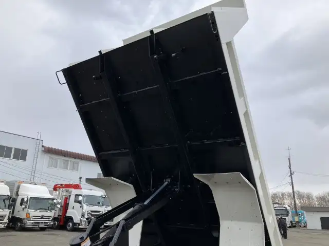 令和05年04月中古小型ダンプ日野レンジャーの画像16