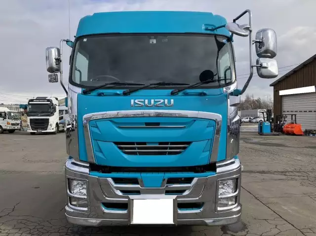 平成30年07月中古大型トラクタヘッドいすゞギガの画像2