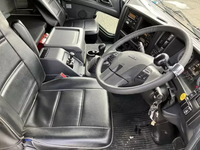 平成30年07月中古大型トラクタヘッドいすゞギガの画像28