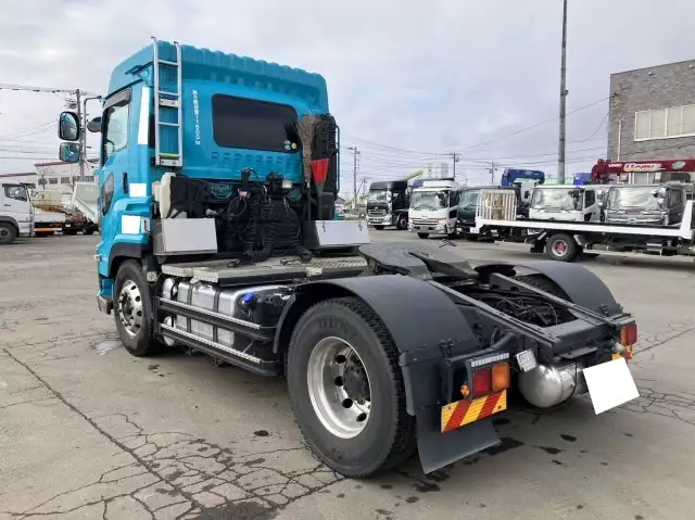 平成30年07月中古大型トラクタヘッドいすゞギガの画像7