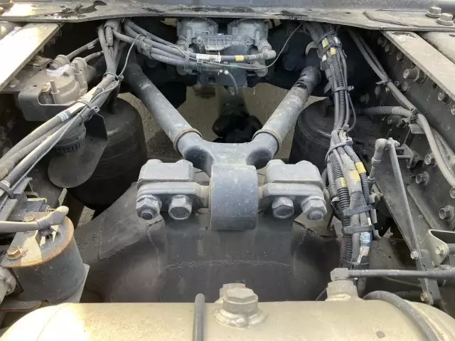 令和03年11月中古大型トラクタヘッド日野プロフィアの画像17