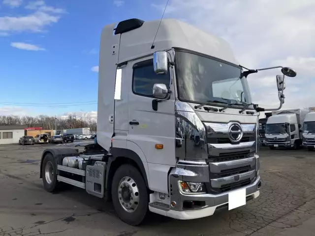 令和03年11月中古大型トラクタヘッド日野プロフィアの画像3