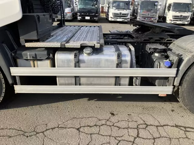 令和03年11月中古大型トラクタヘッド日野プロフィアの画像25