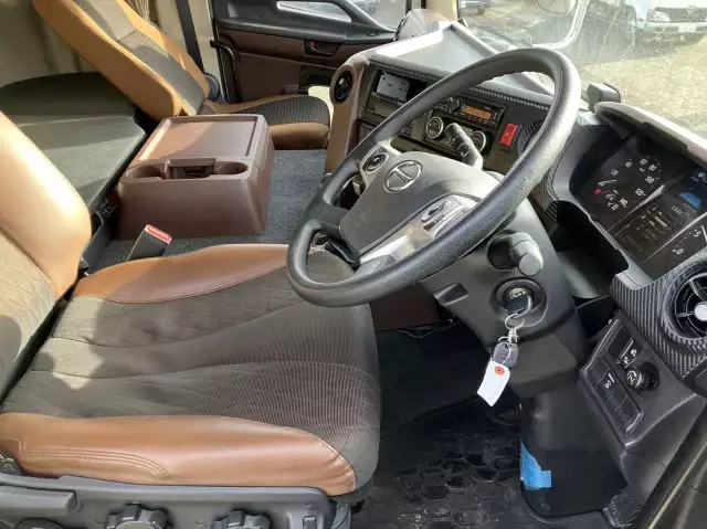 令和03年11月中古大型トラクタヘッド日野プロフィアの画像31