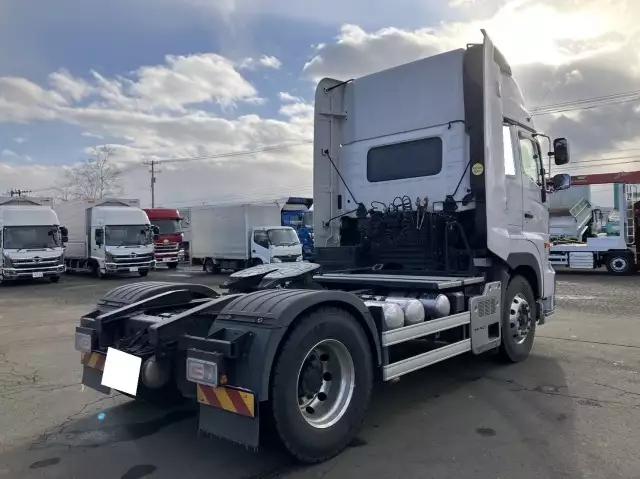 令和03年11月中古大型トラクタヘッド日野プロフィアの画像5