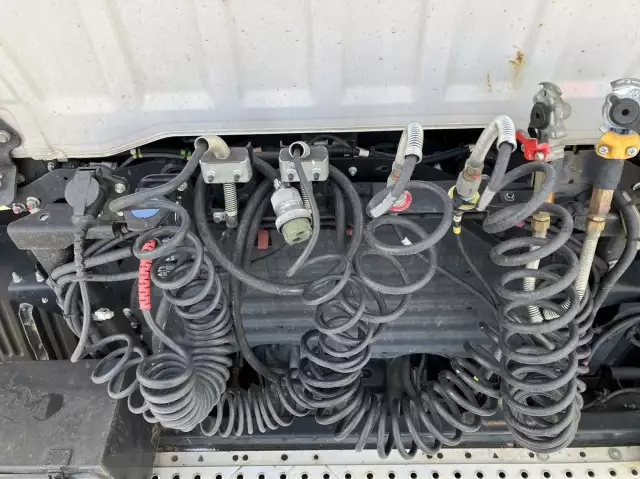 令和03年11月中古大型トラクタヘッド日野プロフィアの画像10