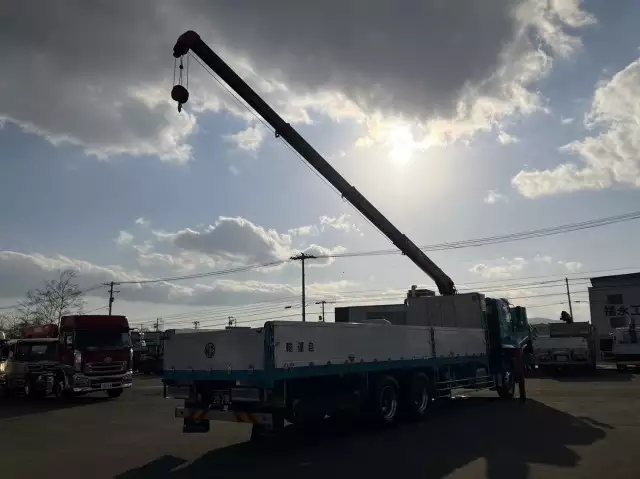 令和02年12月中古大型クレーン付日野プロフィアの画像12