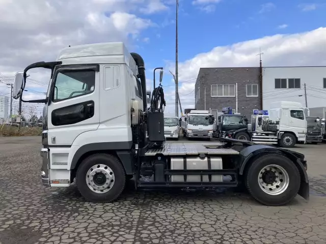 令和04年12月中古大型トラクタヘッド三菱ふそうスーパーグレートの画像8