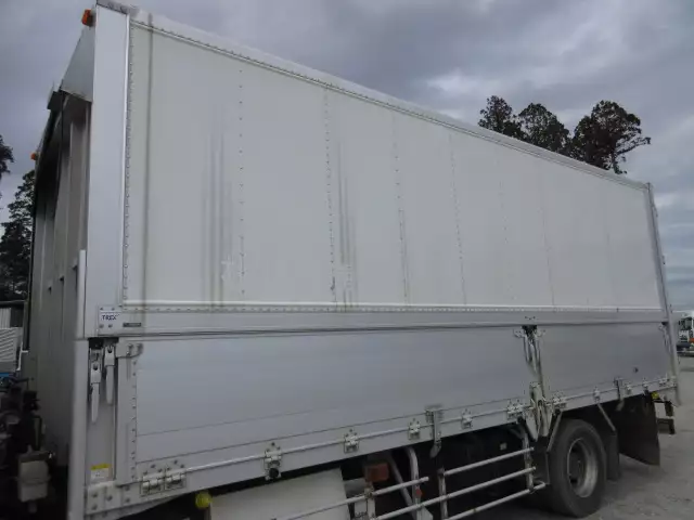平成24年04月中古増トンアルミバン・ウィング日産UDUDトラックスの画像23