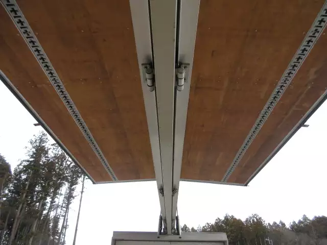 平成24年04月中古増トンアルミバン・ウィング日産UDUDトラックスの画像34