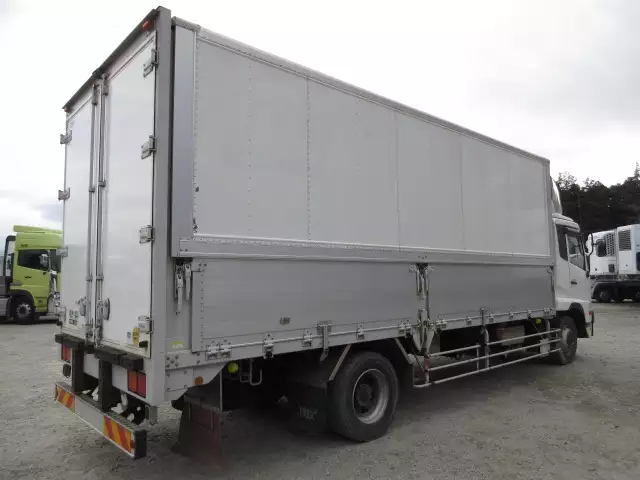 平成24年04月中古増トンアルミバン・ウィング日産UDUDトラックスの画像5