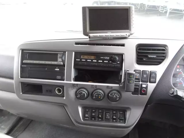 平成24年04月中古増トンアルミバン・ウィング日産UDUDトラックスの画像42