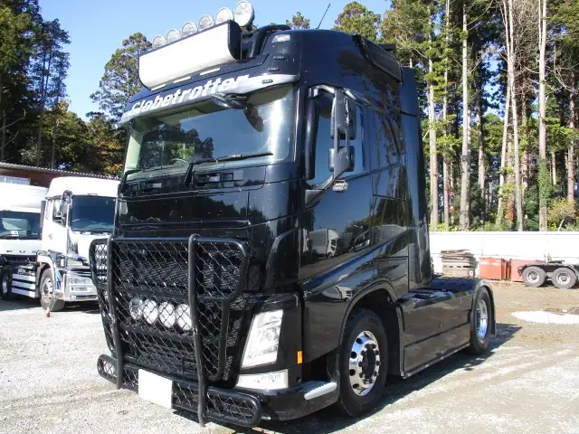 平成30年04月中古大型トラクタヘッドボルボボルボの画像1