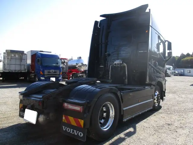 平成30年04月中古大型トラクタヘッドボルボボルボの画像5