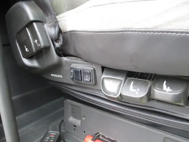 平成30年04月中古大型トラクタヘッドボルボボルボの画像47