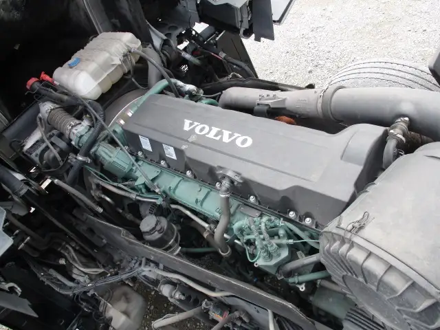 平成30年04月中古大型トラクタヘッドボルボボルボの画像48