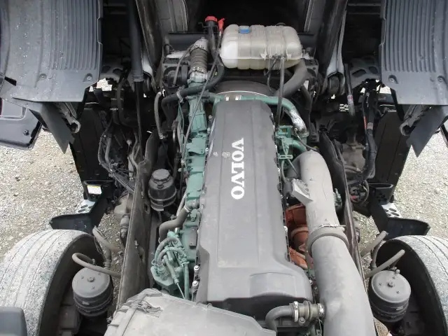 平成30年04月中古大型トラクタヘッドボルボボルボの画像49