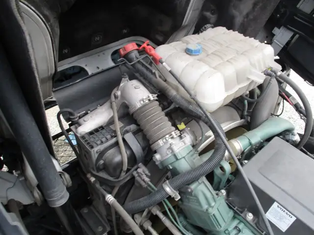 平成30年04月中古大型トラクタヘッドボルボボルボの画像54