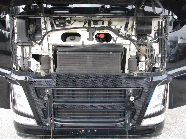 平成30年04月中古大型トラクタヘッドボルボボルボの画像56