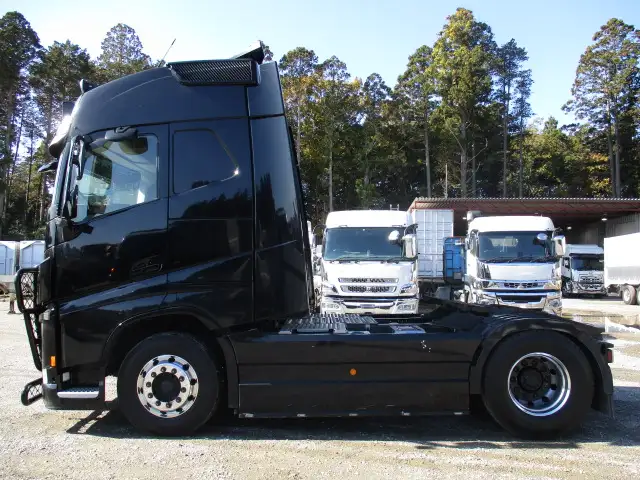 平成30年04月中古大型トラクタヘッドボルボボルボの画像8