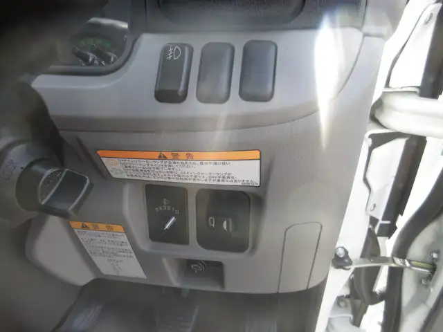 令和05年10月中古小型冷凍バン・ウィング三菱ふそう三菱の画像31