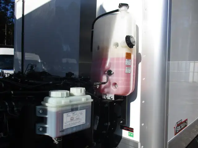 令和5年　三菱　4軸低床　冷蔵冷凍車　394馬力　AT　積載12,700㎏　菱重　2エバ　スタンバイ付の画像51