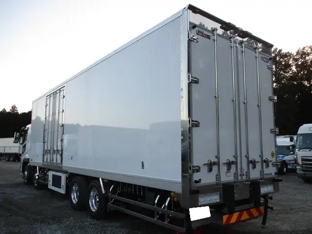 令和5年　三菱　4軸低床　冷蔵冷凍車　394馬力　AT　積載12,700㎏　菱重　2エバ　スタンバイ付の画像7