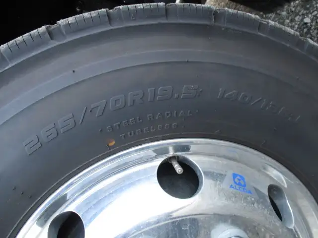 令和5年　三菱　4軸低床　冷蔵冷凍車　394馬力　AT　積載12,700㎏　菱重　2エバ　スタンバイ付の画像10