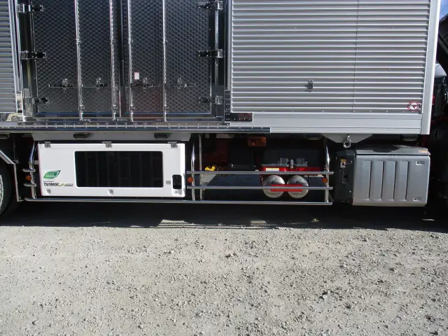 令和05年12月中古大型冷凍バン・ウィング三菱ふそうスーパーグレートの画像15