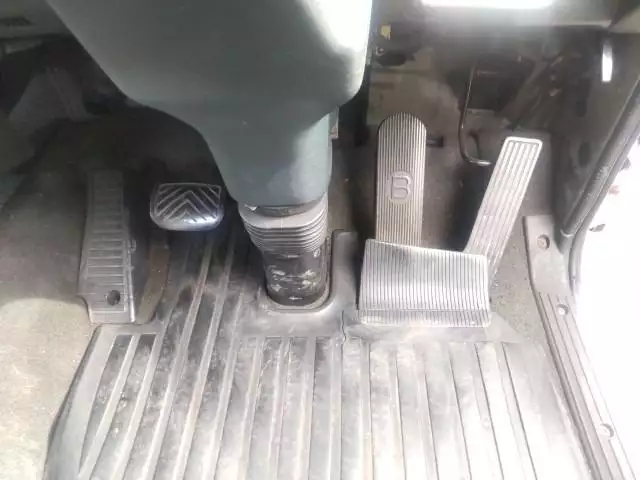 平成14年07月中古中型平ボディ日産UDコンドルの画像11