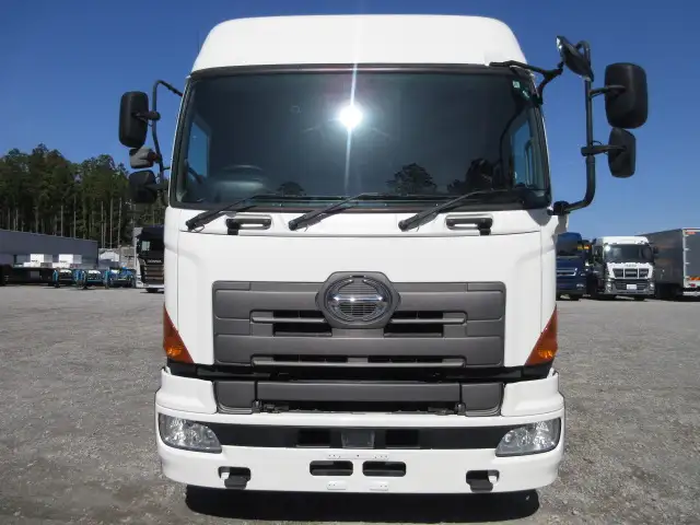 平成27年10月中古大型アルミバン・ウィング日野プロフィアの画像2