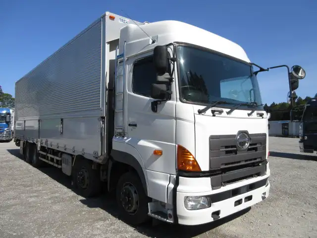 平成27年10月中古大型アルミバン・ウィング日野プロフィアの画像3