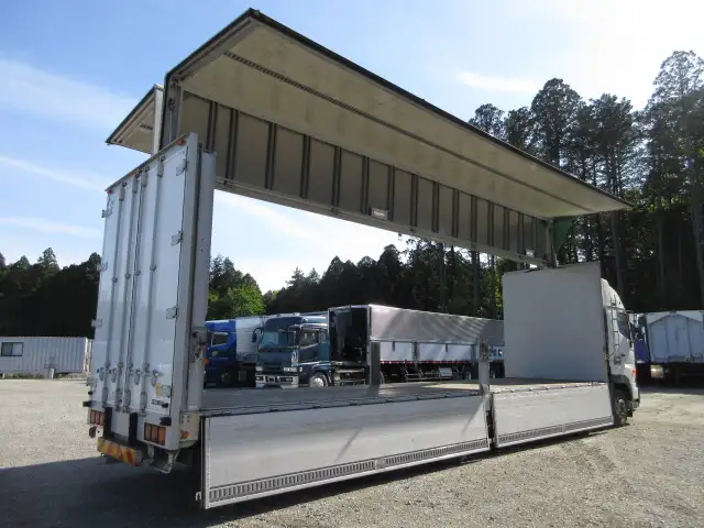 平成27年10月中古大型アルミバン・ウィング日野プロフィアの画像34