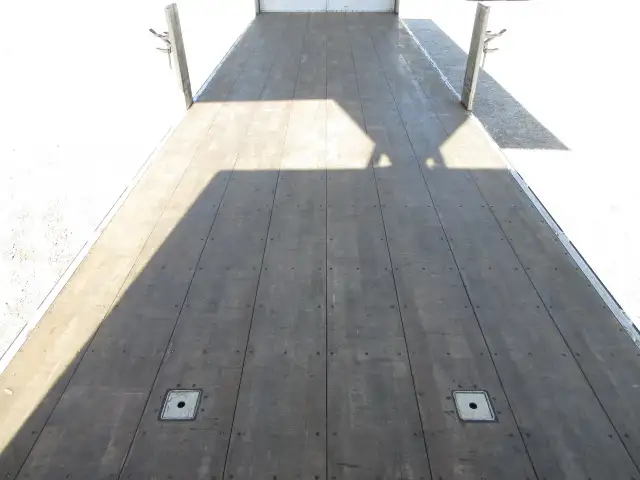 平成27年10月中古大型アルミバン・ウィング日野プロフィアの画像38