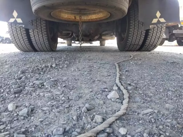 平成26年07月中古中型クレーン付三菱ふそうファイターの画像32