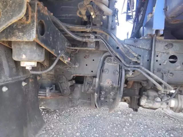 平成26年07月中古中型クレーン付三菱ふそうファイターの画像36