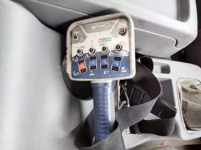 平成26年07月中古中型クレーン付三菱ふそうファイターの画像5