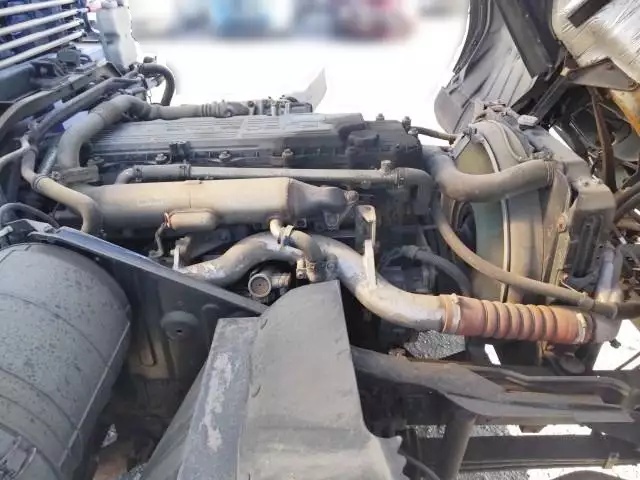 平成26年07月中古中型クレーン付三菱ふそうファイターの画像44