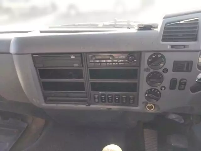 平成26年07月中古中型クレーン付三菱ふそうファイターの画像6